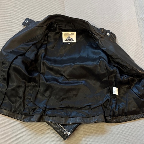 New Line Italian Black Leather Women's Jacket size 42 (us sz 6 or M) - Picture 13 of 13
